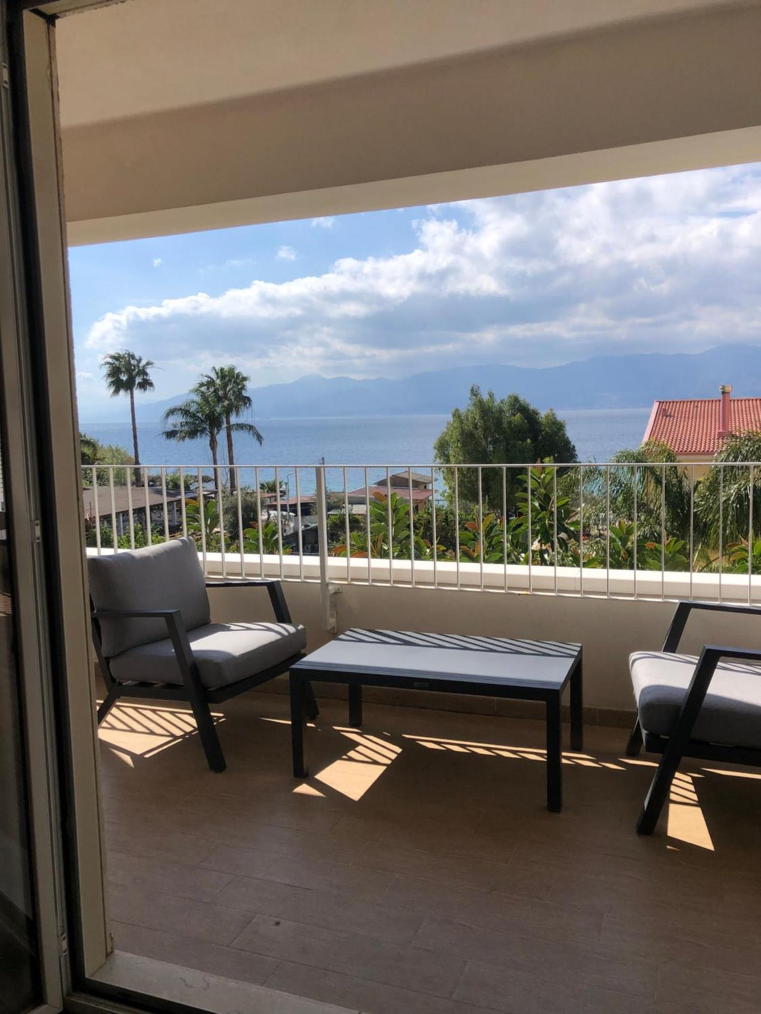 Thalassa Suite & Spa Reggio di Calabria Exteriör bild