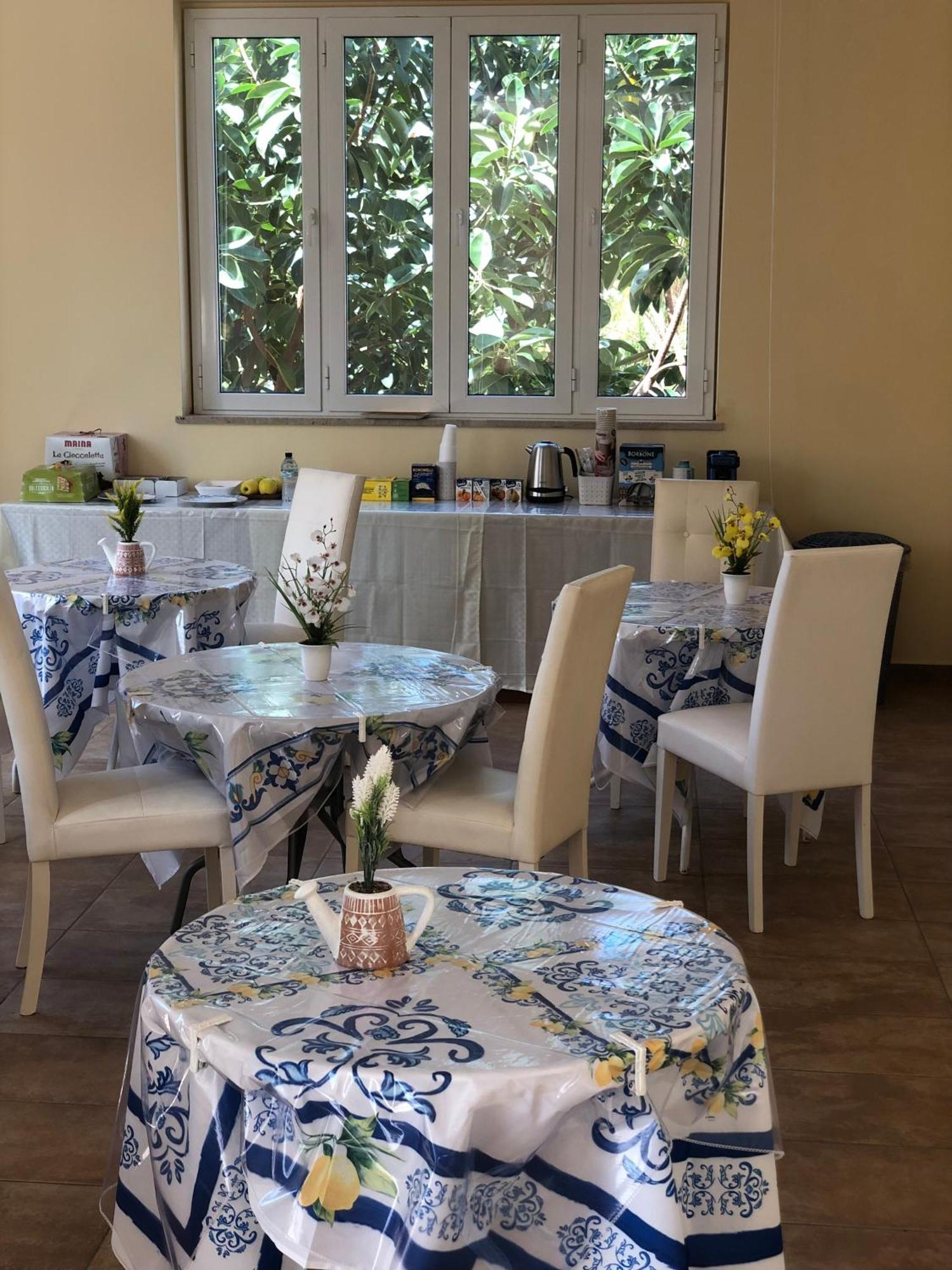 Thalassa Suite & Spa Reggio di Calabria Exteriör bild