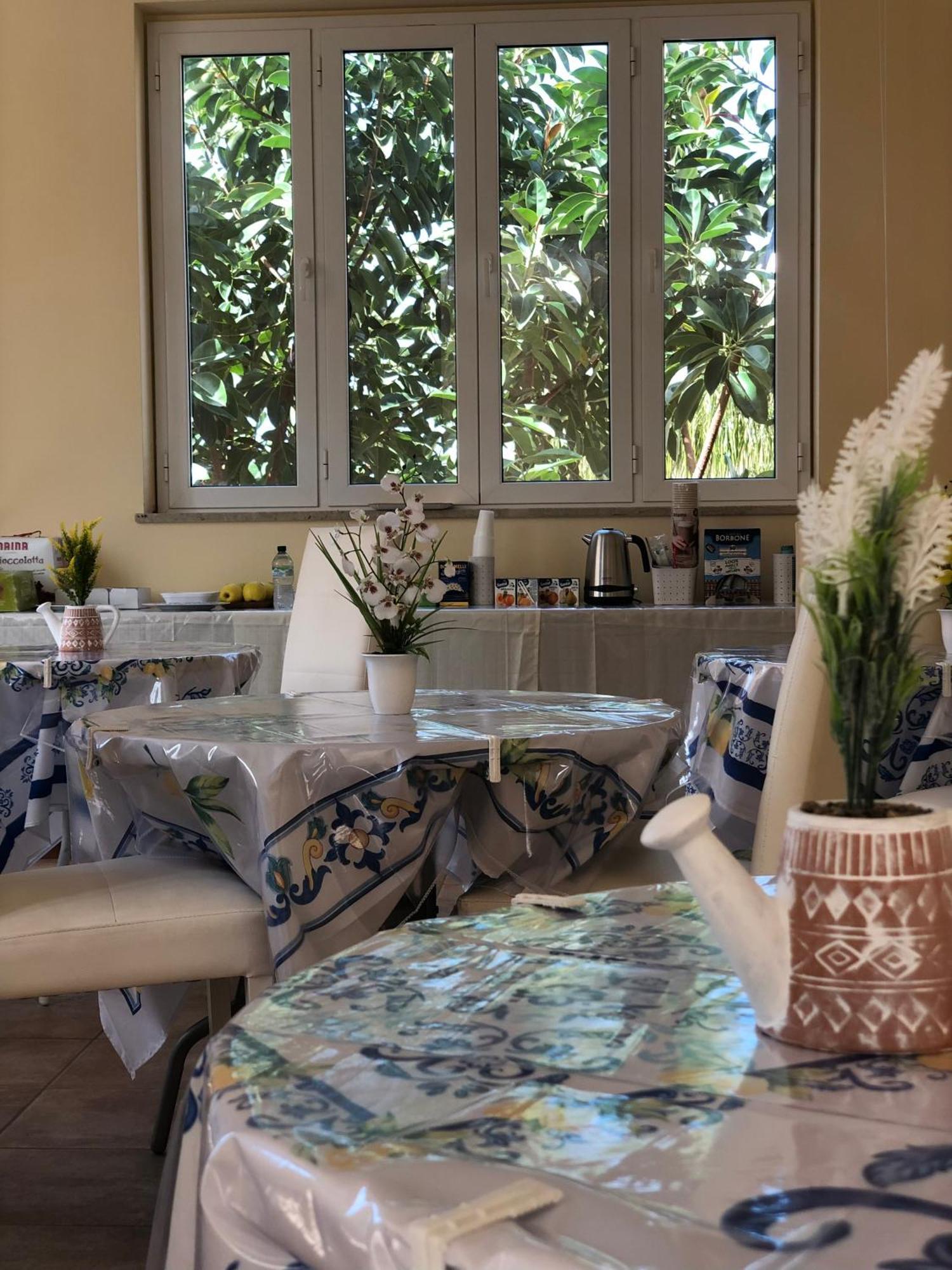 Thalassa Suite & Spa Reggio di Calabria Exteriör bild