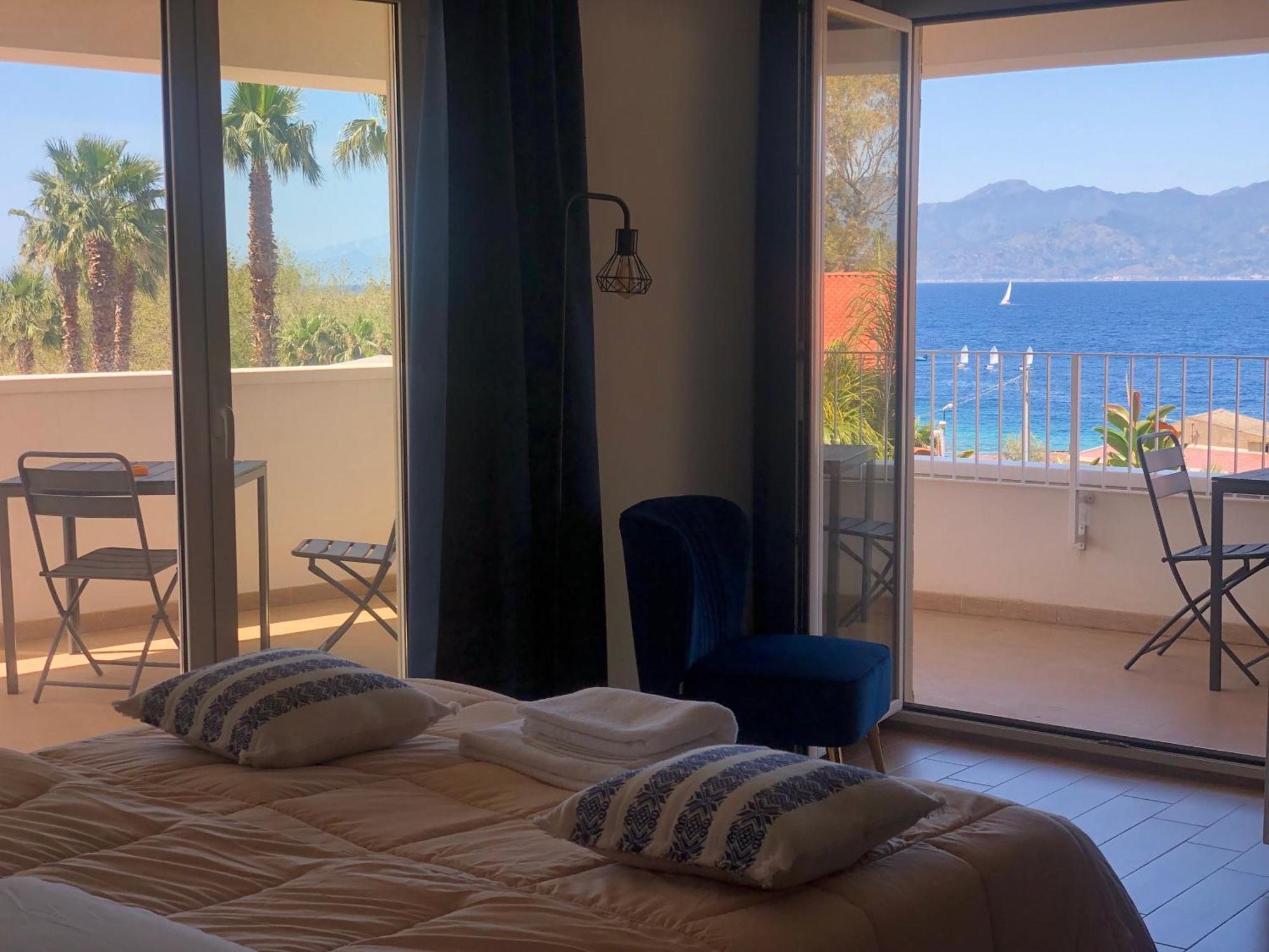 Thalassa Suite & Spa Reggio di Calabria Exteriör bild