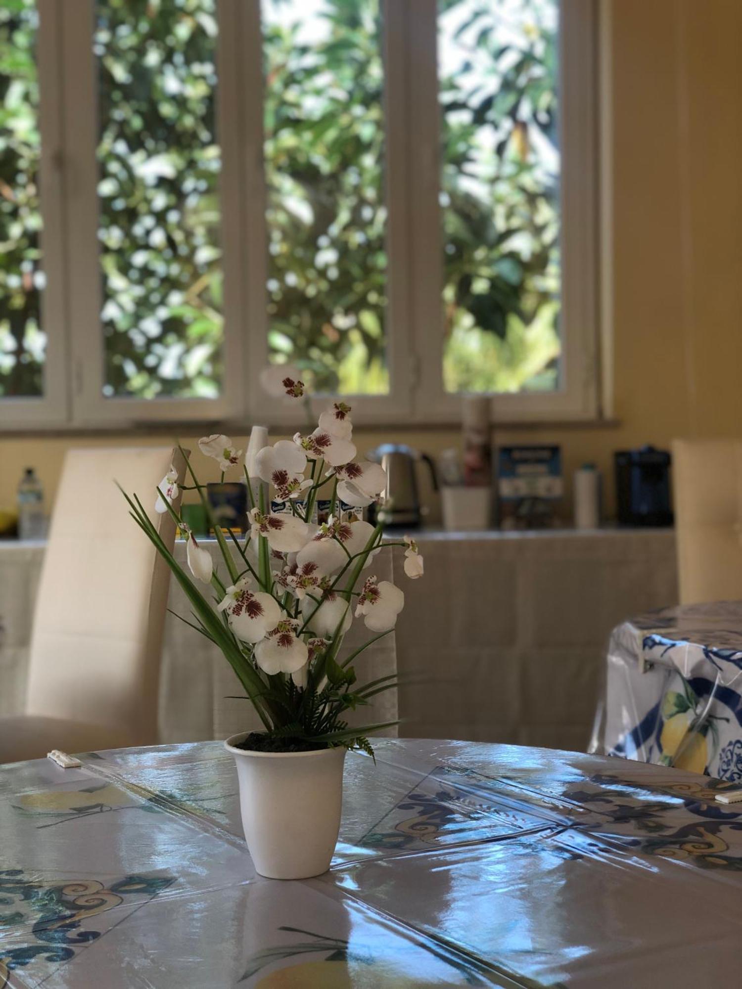 Thalassa Suite & Spa Reggio di Calabria Exteriör bild